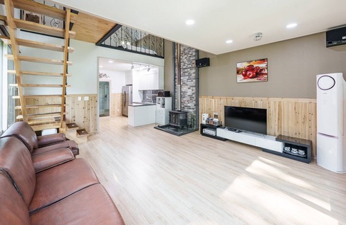 Buk House | Gapyeong On The Hill Pool Villa