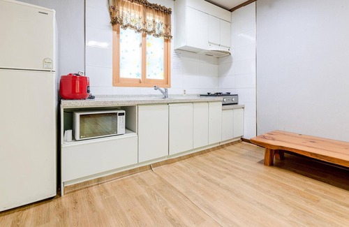 Seorak House | Gapyeong Rainbow Pension