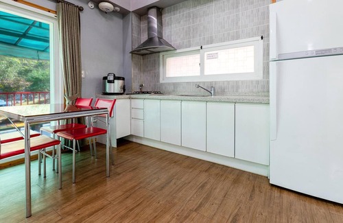 Seorak House | Gapyeong Rainbow Pension