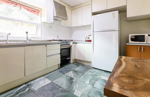 Seorak House | Gapyeong Rainbow Pension