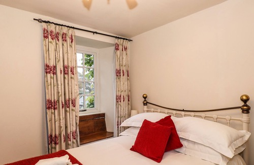 Troutbeck Cottage | GARA GARTHE, pet friendly, with open fire in Troutbeck
