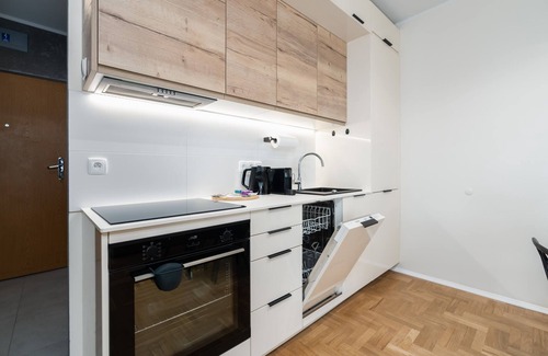 Poznan City Center Apartment | Garbary 71 | Tasteful Apartment | Balcony