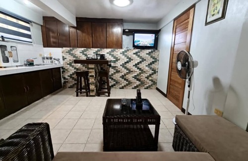 Puerto Galera Apartment | Garden and pool view apartment