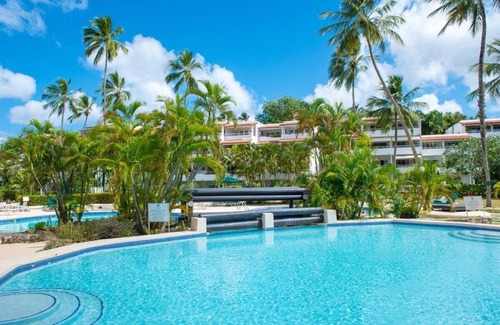Porters Apartment | Garden and Pool Views - Glitter Bay 310 (1 bed)