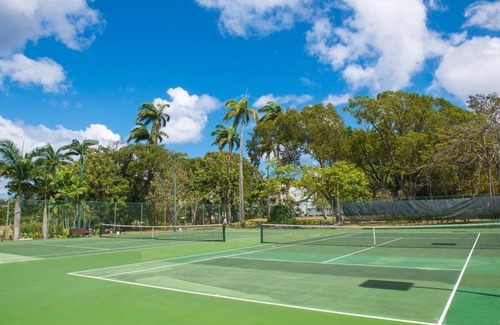 Porters Apartment | Garden and Pool Views - Glitter Bay 310 (1 bed)