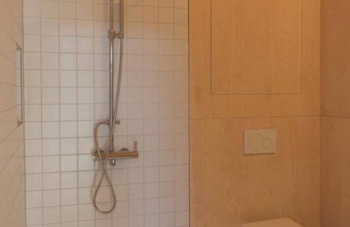 Werben Apartment | GARDEN LEVEL RIGHT