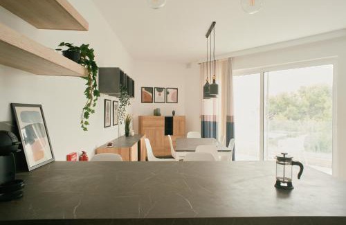 Tal-Ghoqod Apartment | Garden Place by Shmoo