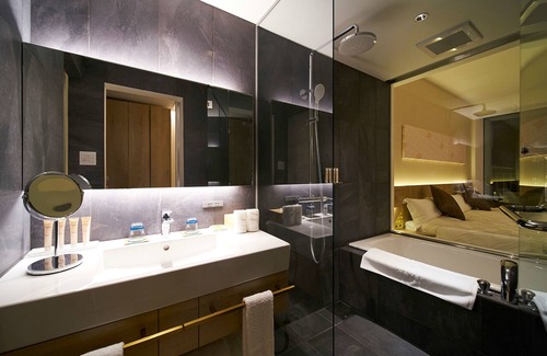 Saga Hotel | Garden Terrace Saga Hotels & Resorts