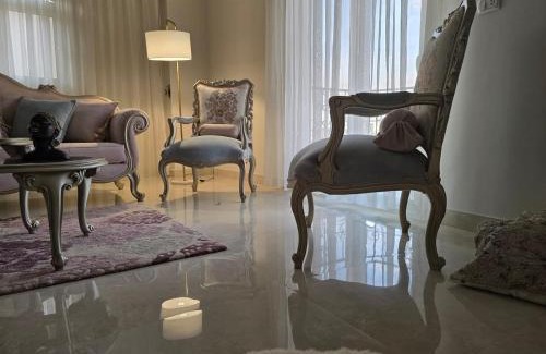 New Cairo Apartment | Garden View Royal Villa 284 - 210 meters space,17 min to Airport 1 min to Water Way, New Cairo - El Banafseg