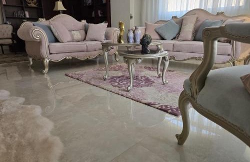 New Cairo Apartment | Garden View Royal Villa 284 - 210 meters space,17 min to Airport 1 min to Water Way, New Cairo - El Banafseg