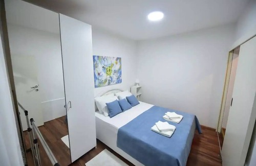 Zemun Apartment | Gardos house above Danube
