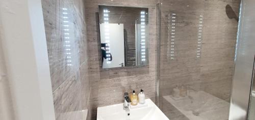 Belvedere Apartment | Garland Stylish Apartment 2 In Greater London