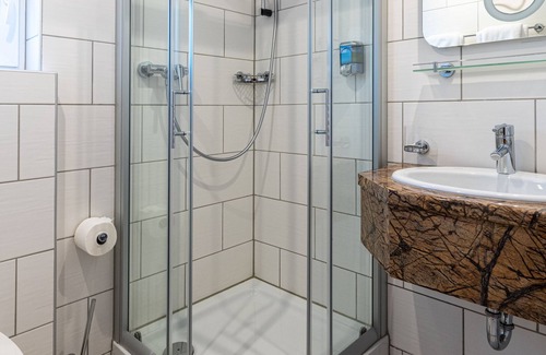 Kardorf Hotel | Garni-Hotel Bonnem-Inn