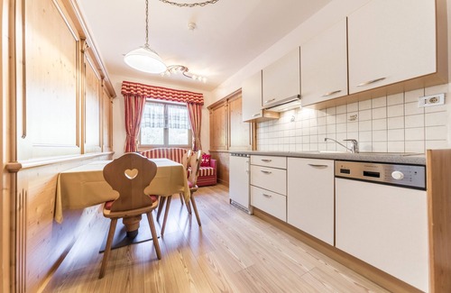 Mareo House | Garni residence DIAMANT