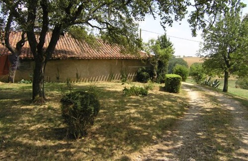 Bellegarde Cottage | Gascony farmhouse gite with swimming pool.