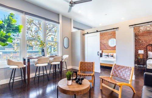 Gaslamp Quarter Apartment | Gaslamp 2BR Upscale Queen Beds with Smart TV