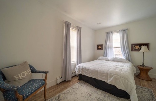 Highlands House | Gateway Beach Park, Beach Life, high speed wifi.