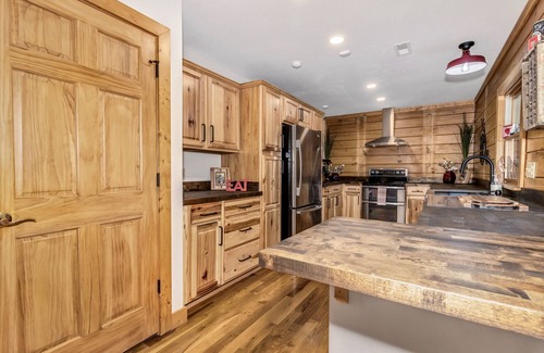 Old Fort Cabin | Gateway Getaway with Mountain Views and Fireplace