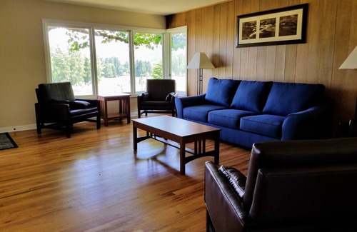 Carson House | Gateway to the Gifford Pinchot National Forest