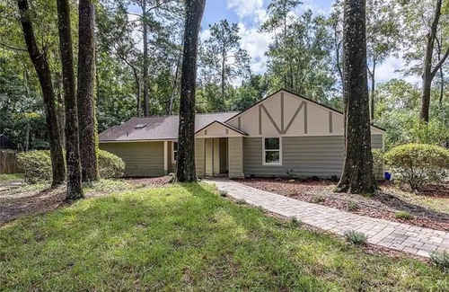 Gainesville House | Gator Pool and Hot Tub House -1.5 miles to Stadium