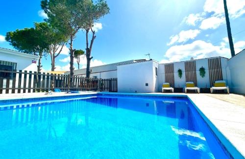 Los Gallos-Cerromolino House | GATU Villa Serena piscina privada mayores de 25 años y familias