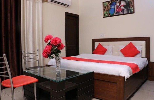 Zirakpur Hotel | Gaurav Residency