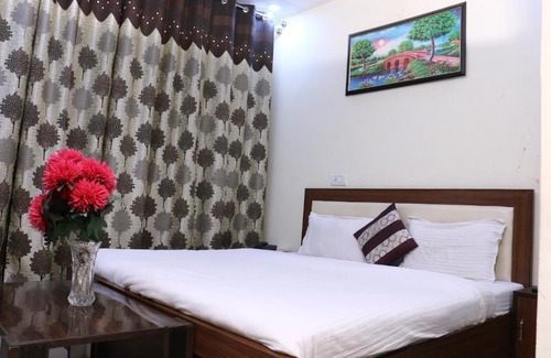 Zirakpur Hotel | Gaurav Residency