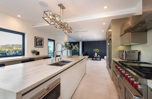 Tarzana House | Gayle Villa - Stunning Modern Masterpiece with Breathtaking Views