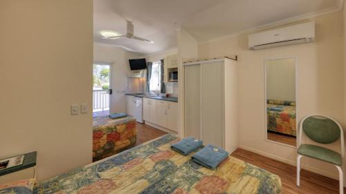 Emerald Hotel | Gday Parks Emerald