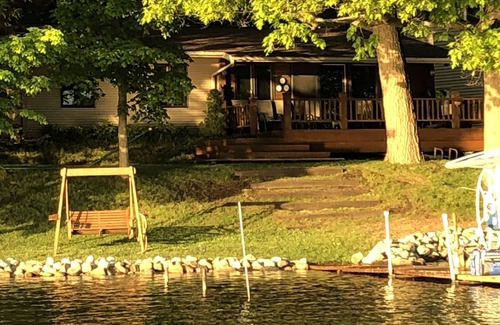 Fremont House | Gear up for spring: fish, kayak and relax!