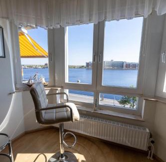Center Apartment | Gemütliche Ferienwohnung mit Meerblick direkt am Hafen