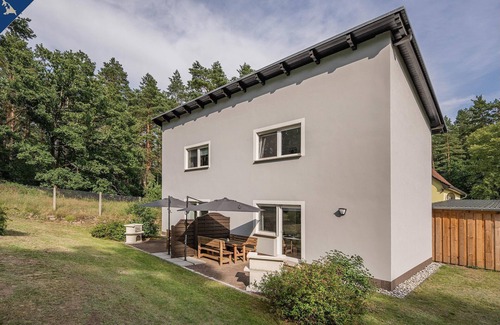 Garz Apartment | Gemütliche Ferienwohnung mit Terrasse