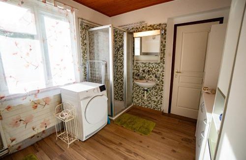 Lengnau House | Gemütliche Wohnung mit Terasse und Feuerstelle