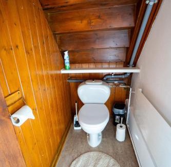 Lengnau House | Gemütliche Wohnung mit Terasse und Feuerstelle