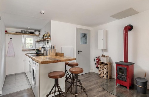 Joachimsthal House | Gemütliches Tinyhouse Bungalow mit Kamin & Sauna am See