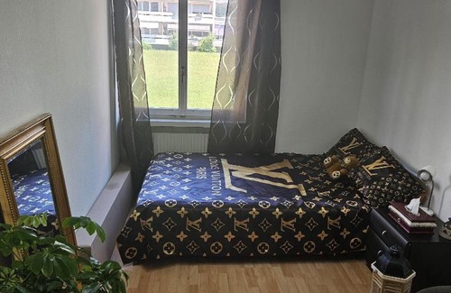 Lyss House | Gemütliches Zimmer in ruhiger Umgebung in Privatwohnung
