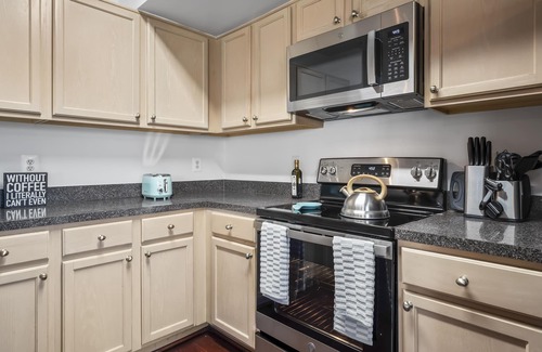 Germantown House | Gem in Germantown – Walk to Restaurants & Shops!