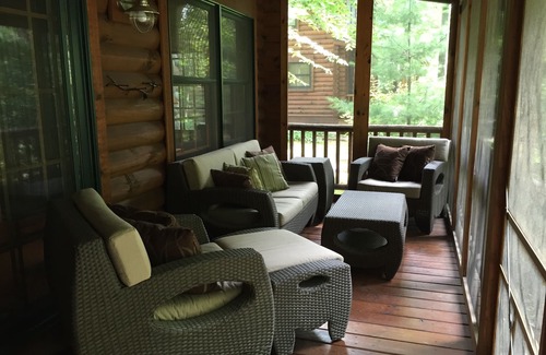 Saugatuck Cabin | Genuine log cabin in Saugatuck area Goshorn Lake in Hidden Dunes Community