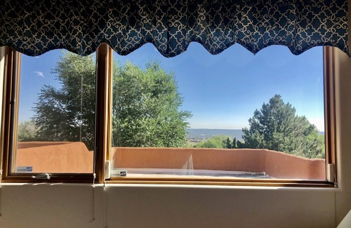 Skyway Cottage | Genuine Santa Fe Adobe Casita