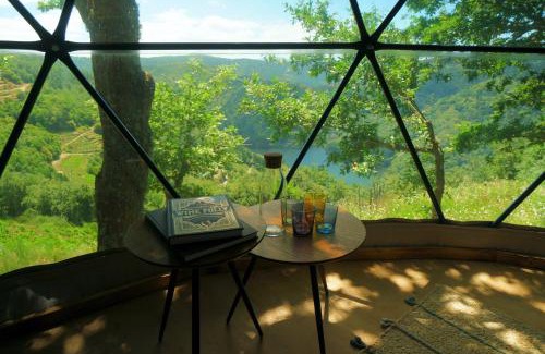 O Savinao Other | Geodesic Domes with Best Views in Ribeira Sacra