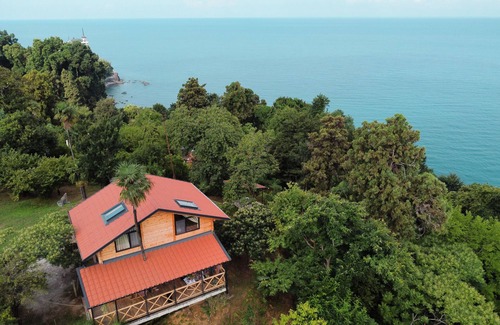 Tsikhisdziri Cottage | Geophysical Station in Tsikhisdziri