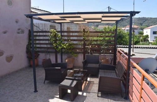 Vatolakkos House | George & Helen's House