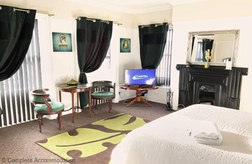 Gosport Apartment | Georgian Apartment - 2 double bedrooms sleeping 4