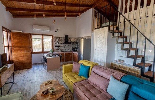 Aegina Town Apartment | Get Lost Staring at the Endless Blue Sea!2 min From the Beach!