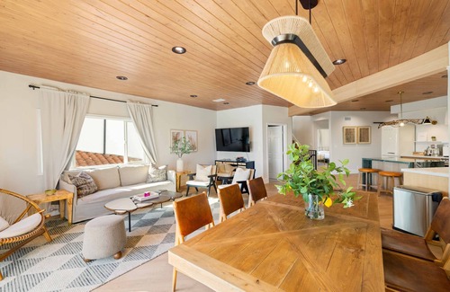 Hollywood Heights House | Get Wow'd! Stellar Views Remodeled Modern Home Hollywood Hills