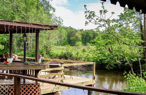 Waynesboro Cabin | Getaway at Springer's Catch!