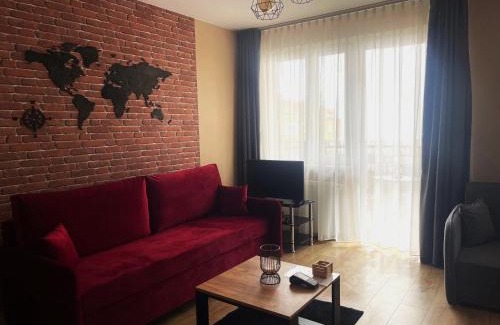 Bialystok Apartment | Giallo-Rosso