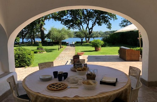 Sabaudia Villa | Giardino sul Lago