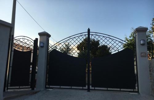 Misilmeri Villa | Gibilrossa BeeHill