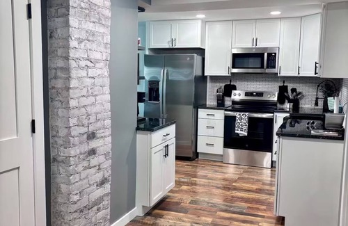 West Liberty House | Gingers Retreat